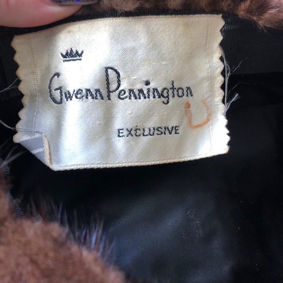 MINK HAT - Picture 3 of 4